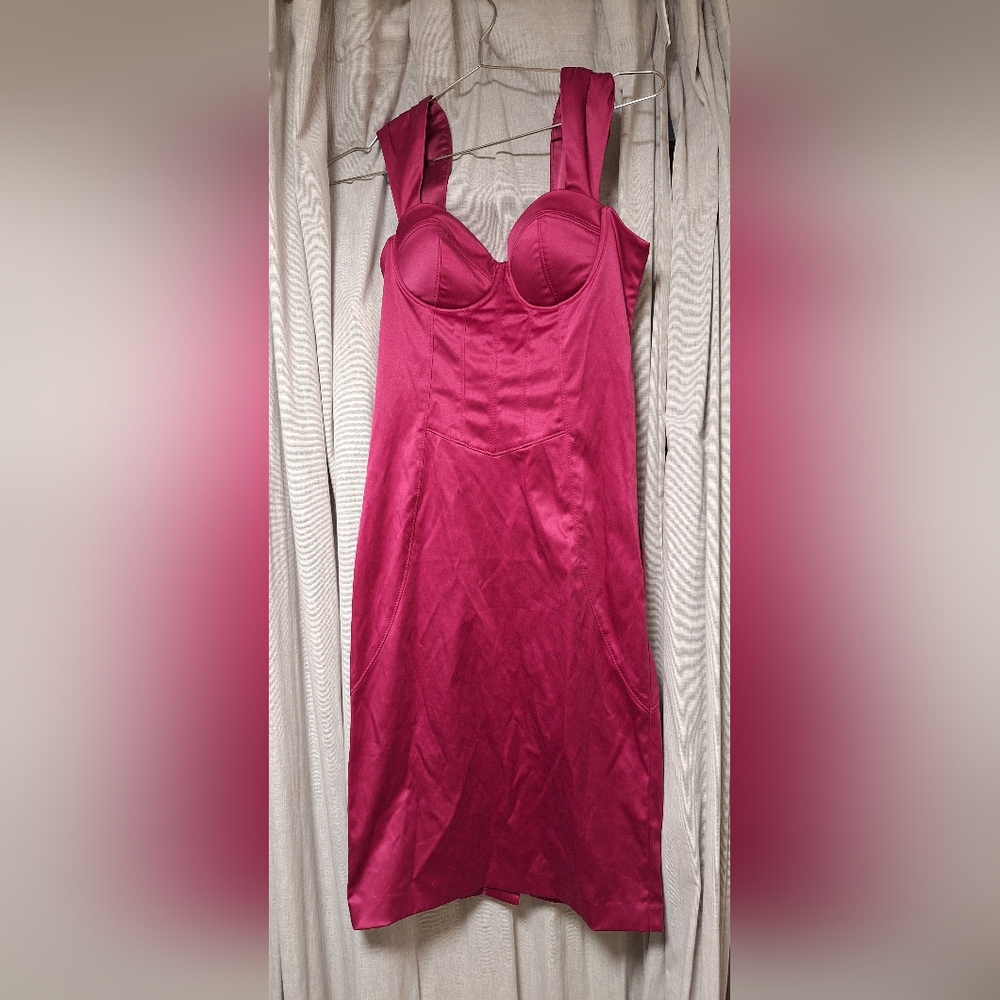 Guess dress small